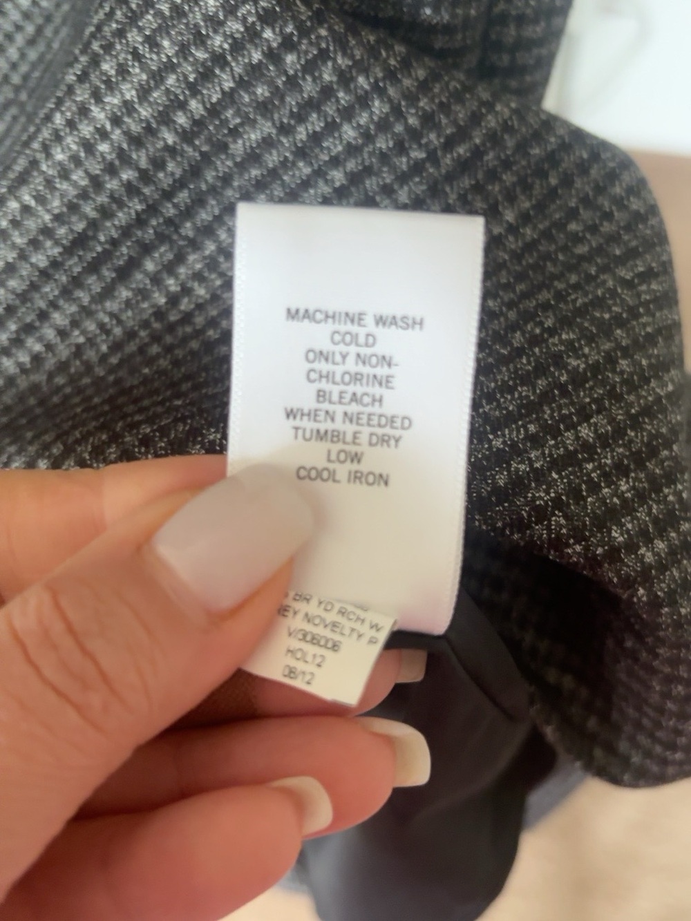 Banana Republic Vintage Y2K Houndstooth Sheath Dress
Square Neck Cap Sleeve -NWT - Picture 7 of 7